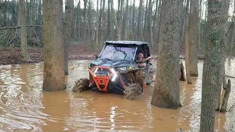Polaris RZR High Lifter 1000 in deep water