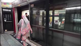 MTR KTL C train A359/A360 Arrive and Depart Choi Hung Station Platform 4 (To Whampoa)