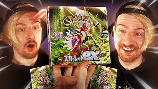 Opening the NEW SCARLET Pokemon booster box!!!!
