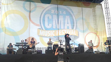 Clay Walker - What`s it to you CMA Fest Riverfront Nashville 2014