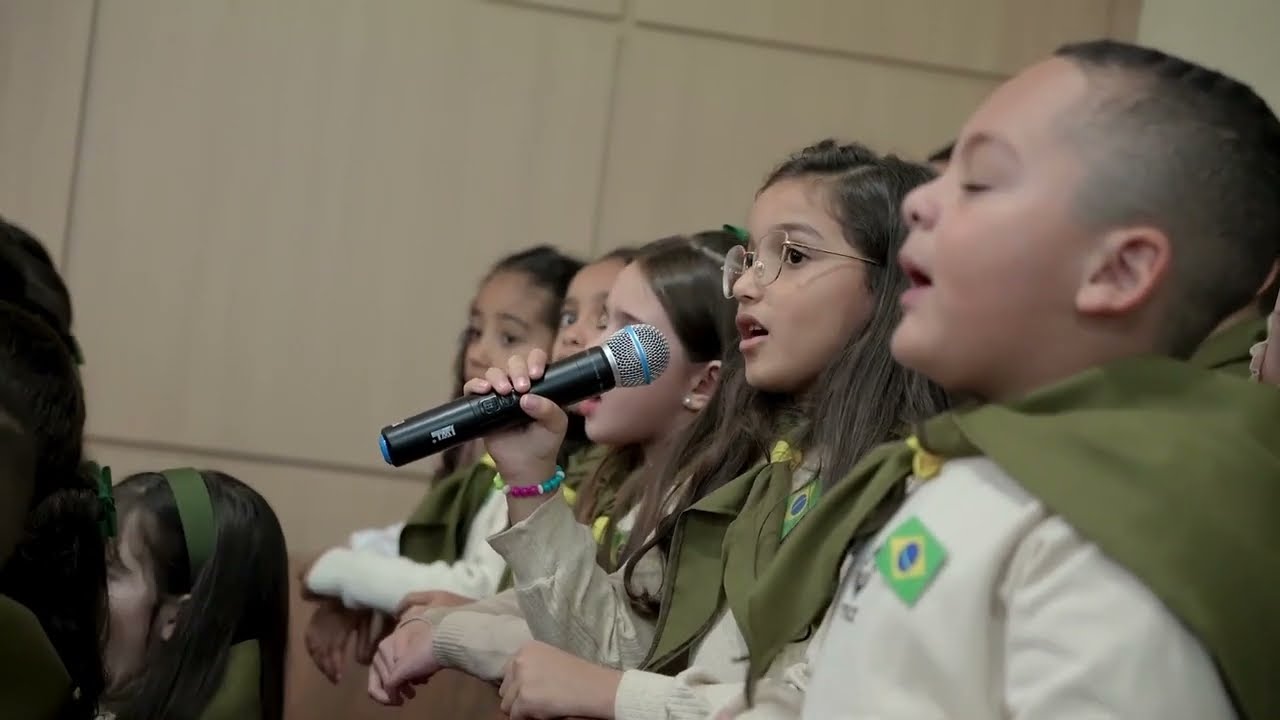 Rei e Santo - Ministério Emanuel