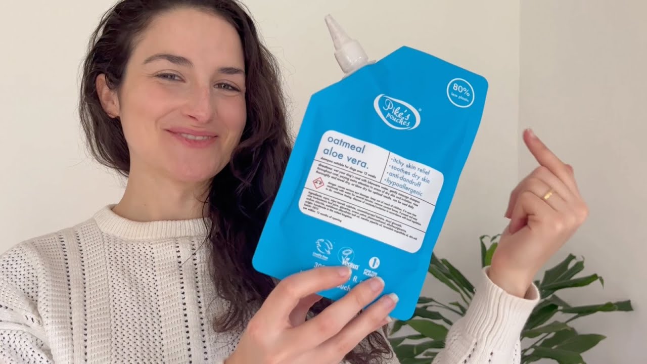 Oatmeal & Aloe Vera Dog Shampoo for Sensitive, Itchy Skin & Dandruff