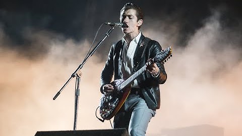 Arctic Monkeys Reading Festival 2014   Full Concert