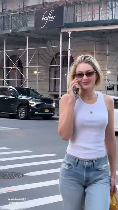 #gigihadid #shorts #viralvideo #ytshorts #model #runway #reels #style #fashion #trending #love #yt