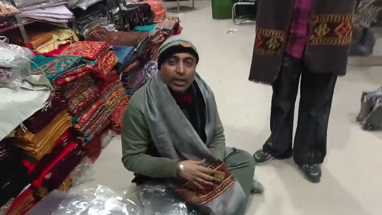 Scarf 🧣 mufflers supersoft quality ☎️ 8699606674 kullu burberry LV GUCCI PRADA Brand delivery all  🌍