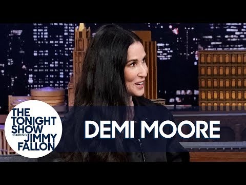 demi-moore-turned-herself-inside-out-for-her-memoir:-"i-had-to-let-myself-be-seen"