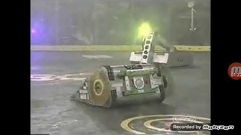 battlebots season 2 atomic wedgie vs toro