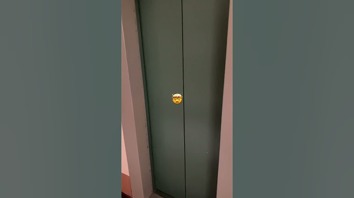 ШОК 🤯 ЗАСТРЯЛ В ЛИФТЕ! #shorts #краснодар #краснодар2022 #ужас #прикол