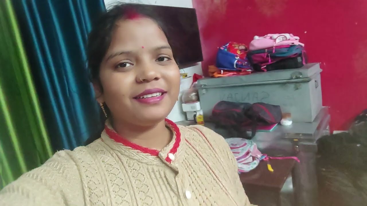 आज बनाने जा रही हूँ मूली के पराठे प्लीज फ्रेंड आप लोग मेरा भी स्पोट करिये