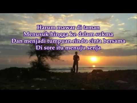 Payung Teduh Menuju Senja Official Lyric Video Youtube Fhirlysihab + cicacakilafhirlysihab + cicacakila. youtube