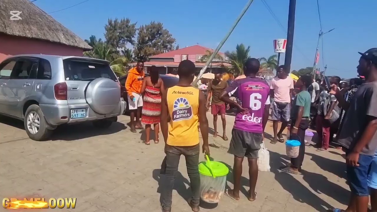 Outro barulho em Maxixe 'Mulher foi inflagrada com outro homem no carro 🫣🫣🔥🙆