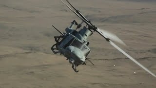 미 해병대 상륙기동헬기 UH-1Y '베놈'  미니건 등 근접항공지원사격, AH-1Z 바이퍼 공격헬기와 엔진, 디지털항법장치등을 공유하는 미해병대 UH-1Y 영상