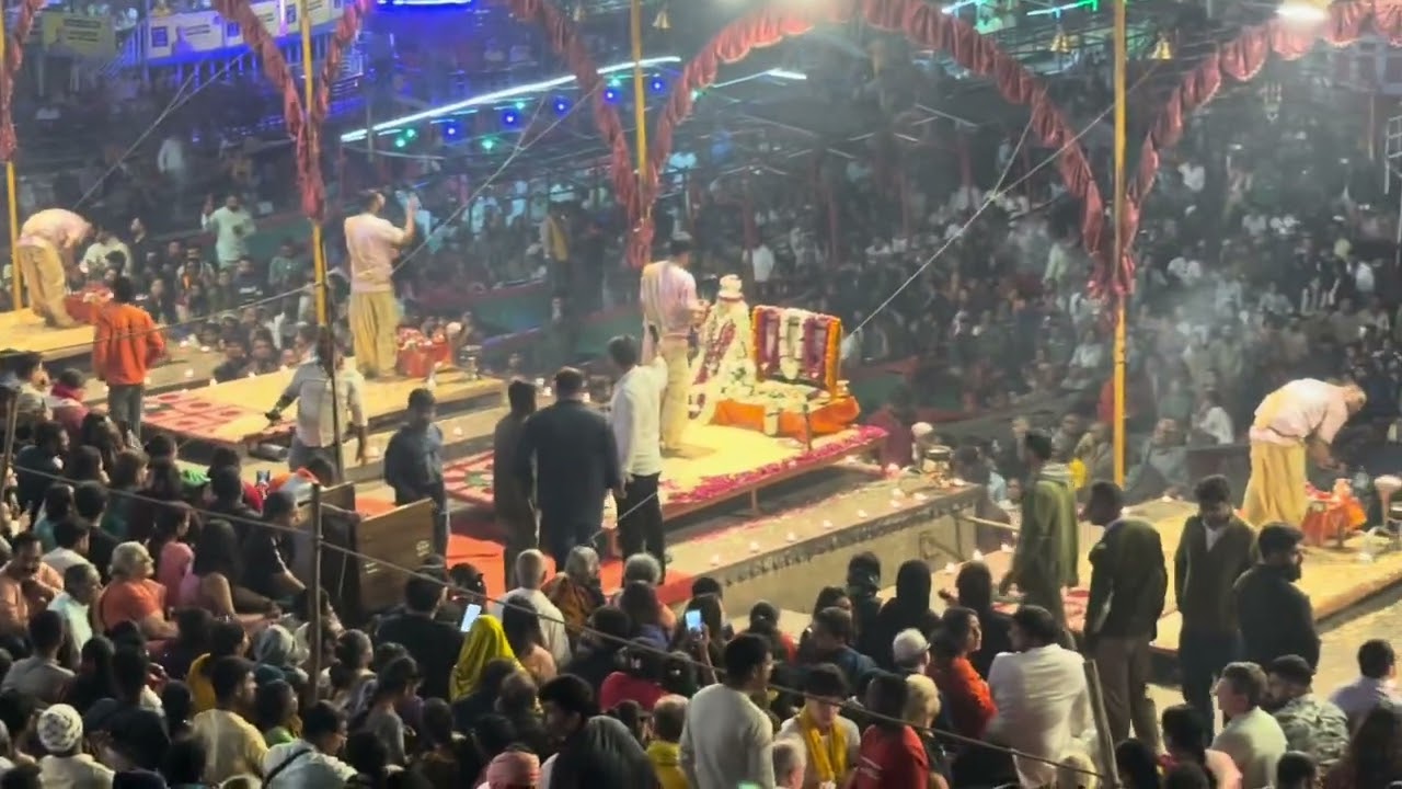 Day 34 A collection of video clips of the evening aarti at Dashashwamedh Ghat 16 February 2026