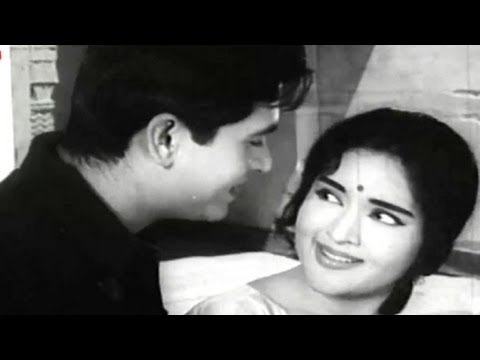 Dil Beqarar Sa Hai - Joy Mukherjee, Vaijayanti Mala, Ishara Song