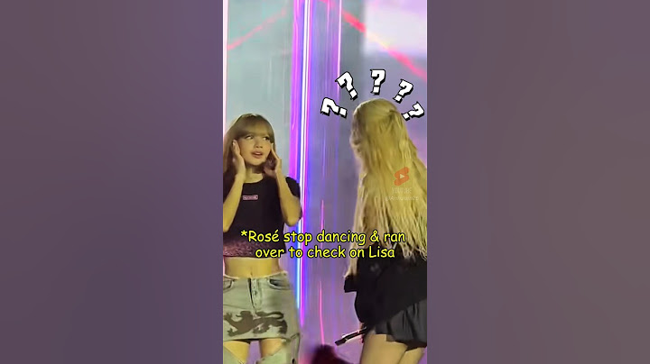 Lisa Had An Ear Problem At BLACKPINK Deadline World Tour❓❗ #blackpink #kpop