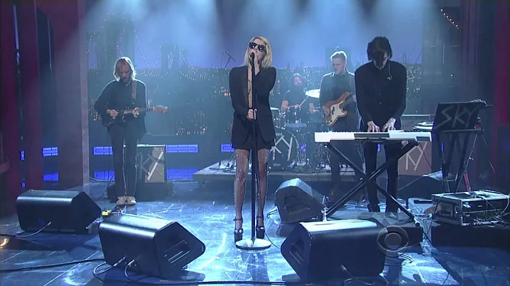 Sky Ferreira - You're Not the One on Letterman 11.25.13 (1080p)