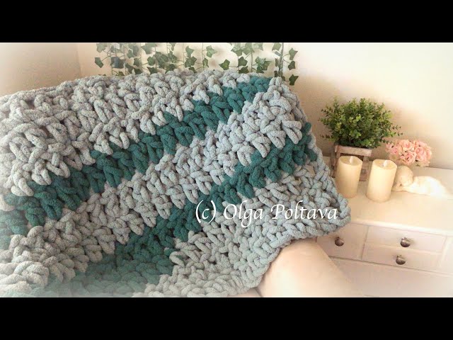 Bernat Blanket Big crochet tutorial on a easy repeat pattern. Thick yarn. 