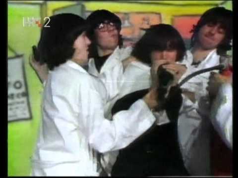 在 YouTube 上观看 Psihomodo Pop - Nebo