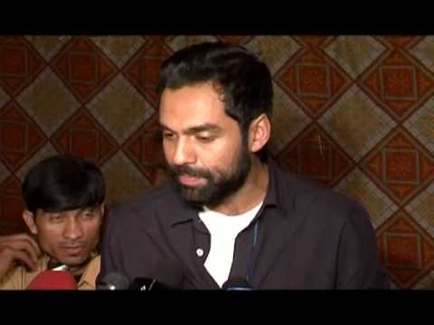 Abhay Deol encourages slum kids to make films