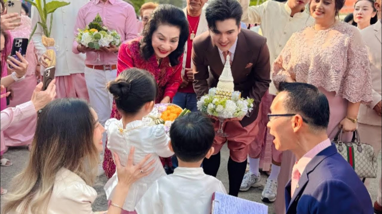 แห่ขันหมาก งานแต่งแพรวซัน