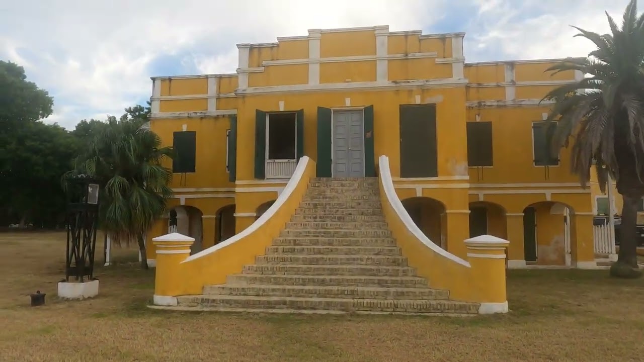 Christiansted Boardwalk and Fort Christiansvaern