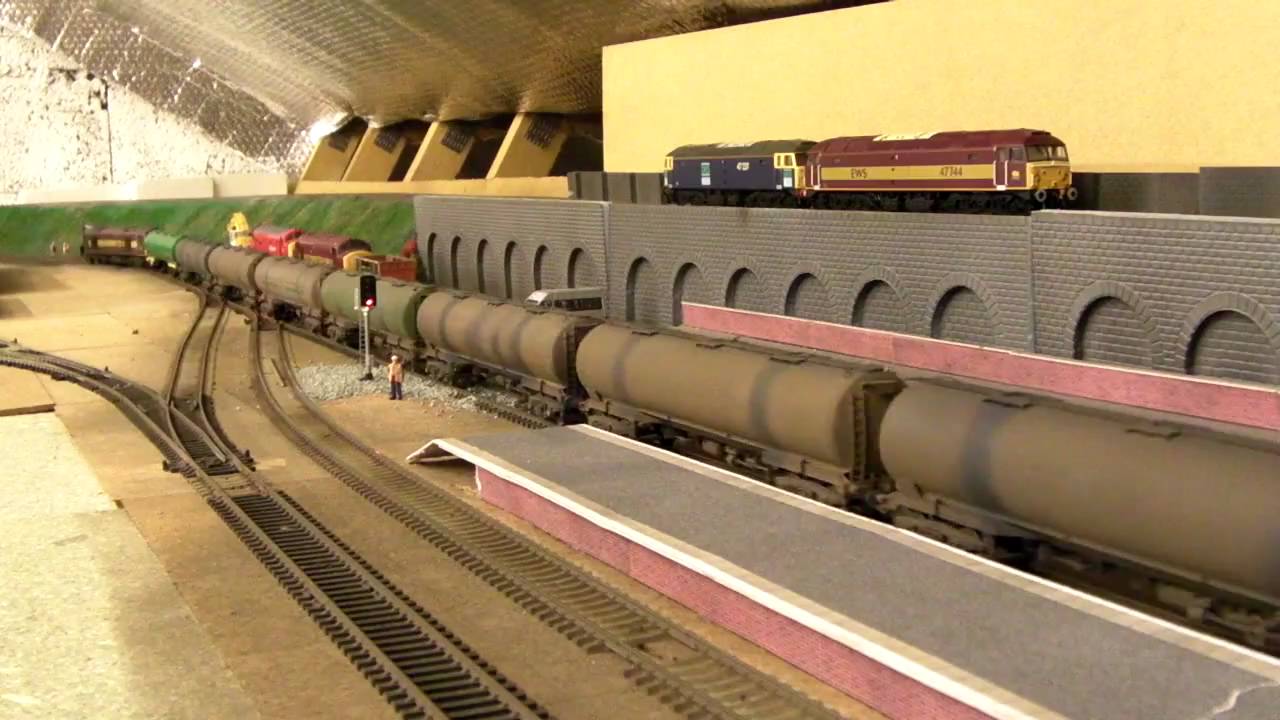 EWS 60085 + TEA's - YouTube