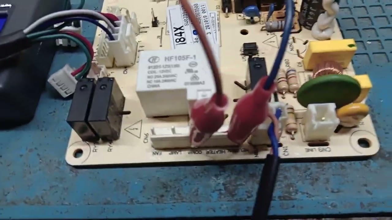 Placa geladeira Eletrolux DM84X não liga.