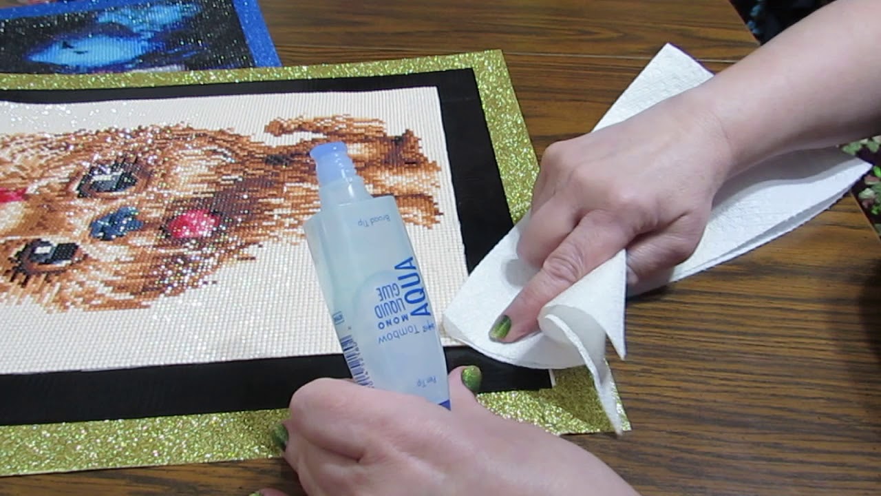 Sealing a diamond painting with Tombow aqua liquid glue 