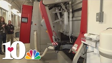 UT shows off new robotic milking machine