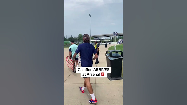 Straight to work for Arsenal new boy Riccardo Calafiori 🔴