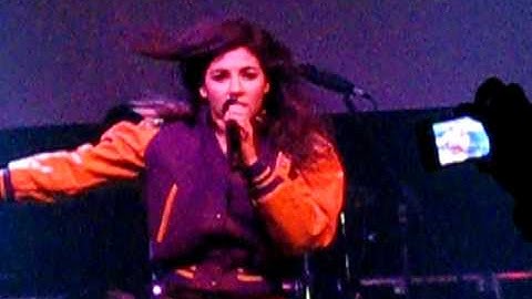Marina and the diamonds...Hollywood live @ Nottingham trent student union.07/11/10.