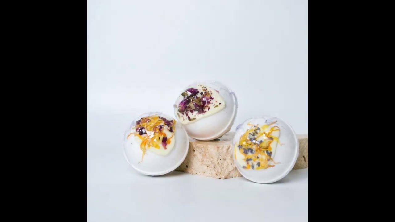 Order Gifts Online in Beaconsfield Blush Blooms of Beaconsfield