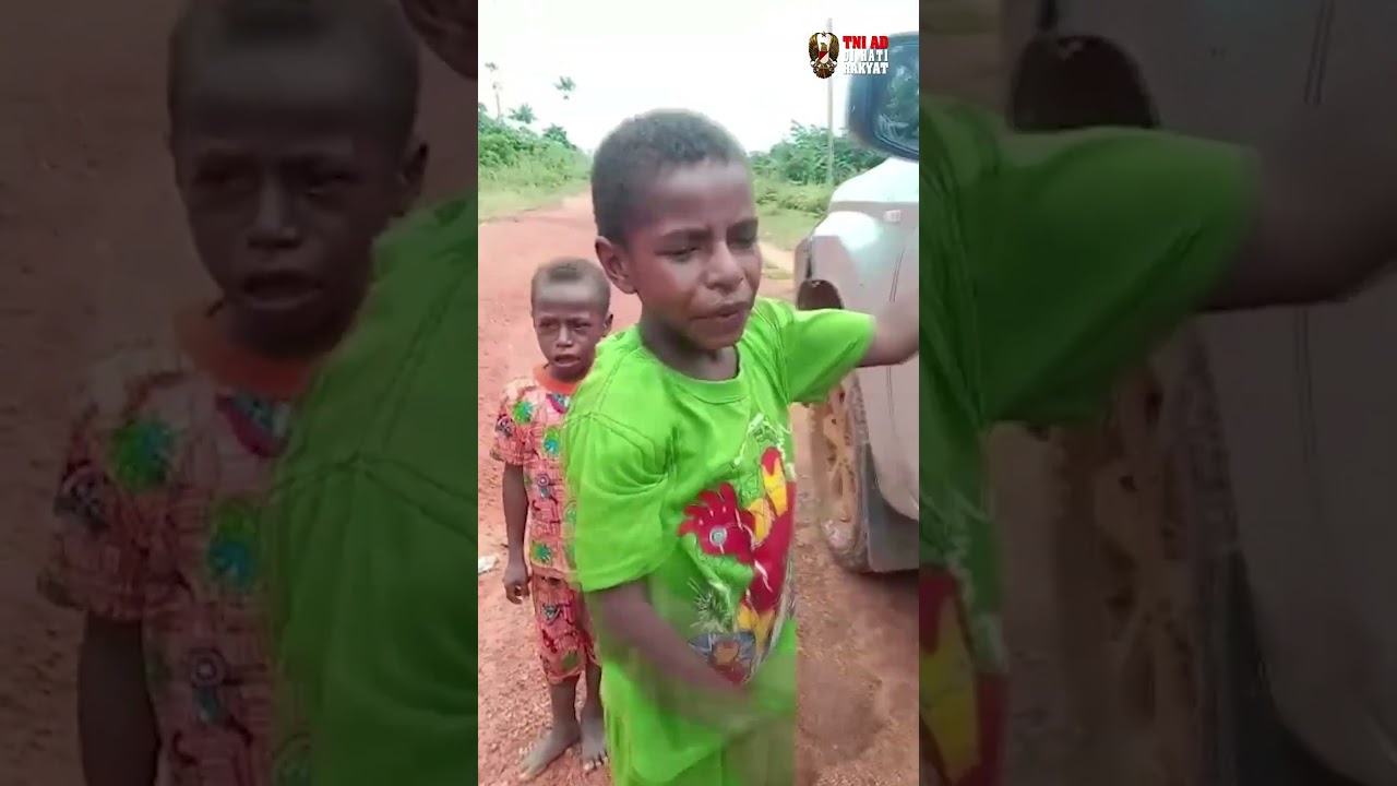 Tangis Haru Anak Papua Melepas Kepulangan Satgas TNI AD