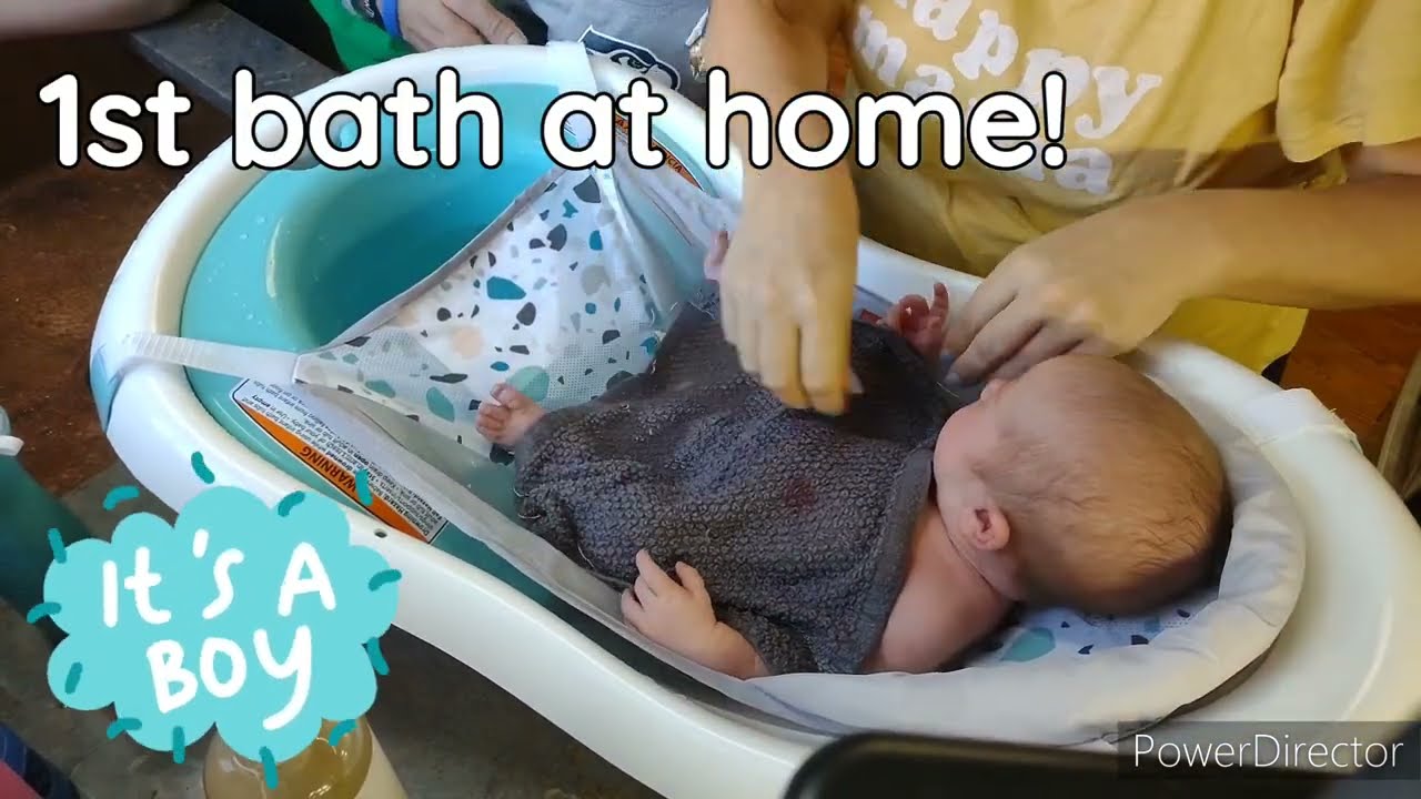 Baby's First Bath!!! Daily Adventures Family VLOG 29 YouTube