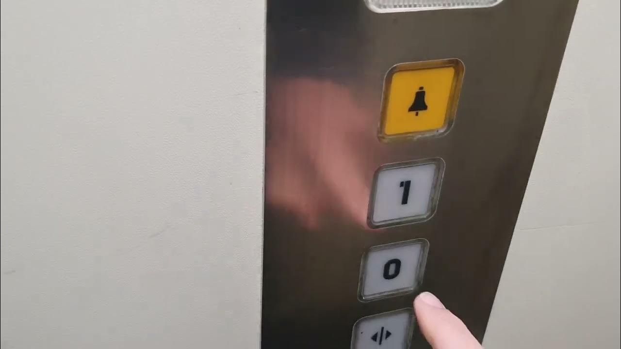 Grimsby Lift Boyes in Whitby YouTube