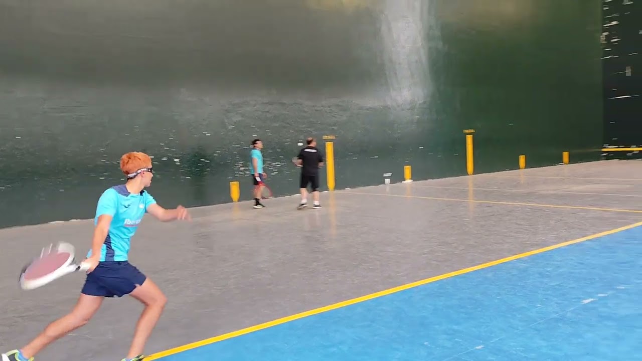 Frontenis 2aB Pozuelo VS Rivas segundo set de la 2a partida 