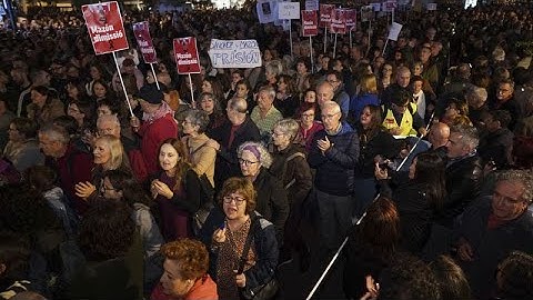 Spagna: a Valencia manifestanti chiedono le dimissioni del governo regionale mesi dopo le alluvioni