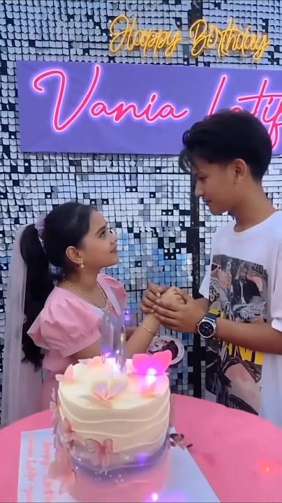 Wow! Farel Prayoga Gets His First Mouthful of Cake from Vania Latifa, His Gaze Is So Heartbreakin...