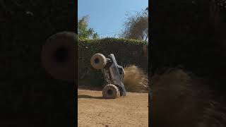 Triple flip monstertruck 4X4 TheHarderTheyFall flip sendit monsterjam backflip rc send