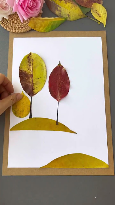 Collage beautiful autumn scenery with fallen leaves, grab the autumn tail and try it!  Lea
