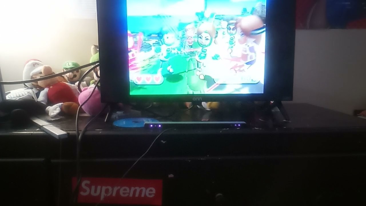 Wii sports resort Swordplay Showdown but I am hitting the other CPUs 