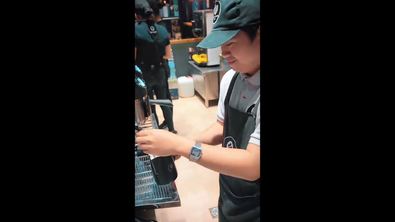 First time na gagawa ng coffee cappucino , pero hindi barista. 😂😂😂