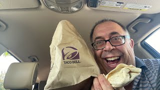 Taco Bell Brought Back The Beefy Crunch Burrito!