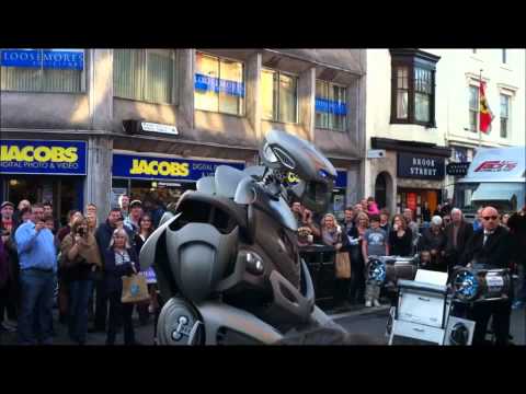 Titan the robot demonstration in Cardiff 12/11/11 ...