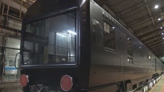ななつ星客車九州到着 １０月運行へ準備大詰め