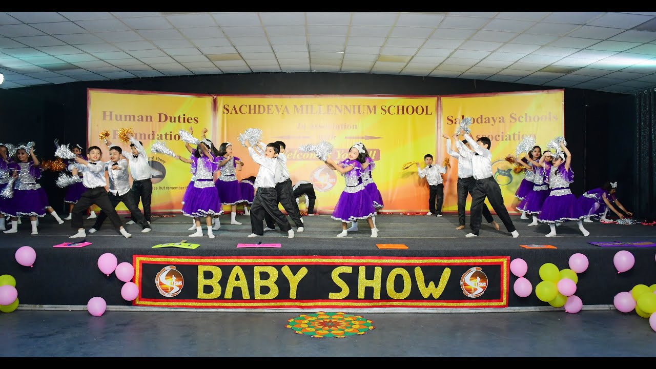 Mesmerizing performance by the Students of Class 1&2 - YouTube