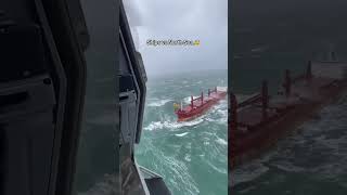 Ships vs. North Sea: Battling Terrifying Monster Waves! 🌊🚢
