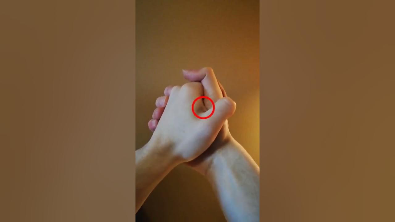 How To Make The CLASSIC Hand Fart Noise EASY