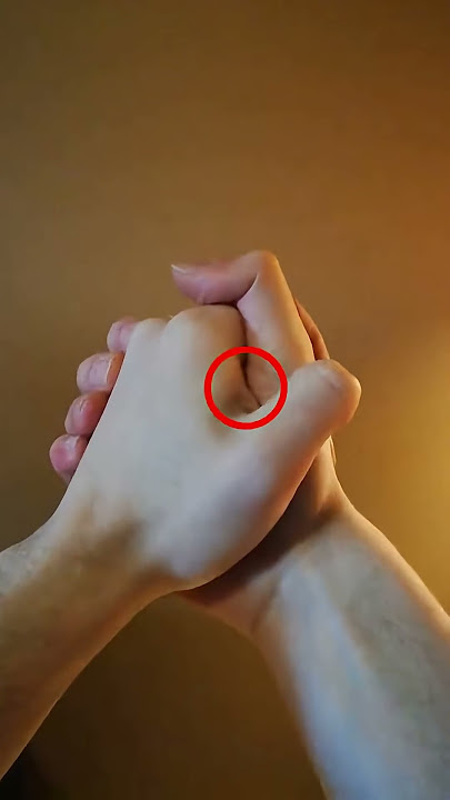 How To Make The CLASSIC Hand Fart Noise EASY
