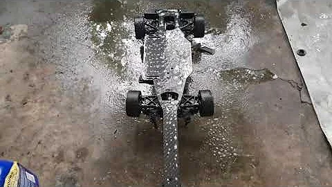 [Simple way to clean your RC cars and trucks]Simple Green and a air compressor. Enjoy!